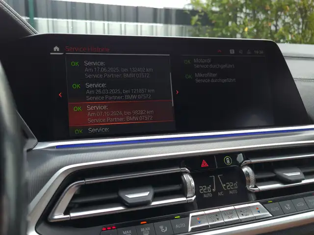 BMW X6 30d*M PAKET*1.BESITZ*ACC*RFK*ALCANTARA HIMMEL Ansicht 33