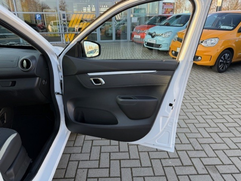 Dacia Spring Essential 45 KLIMA NAVI CCS — photo 13