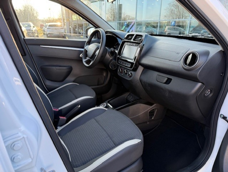 Dacia Spring Essential 45 KLIMA NAVI CCS — photo 12