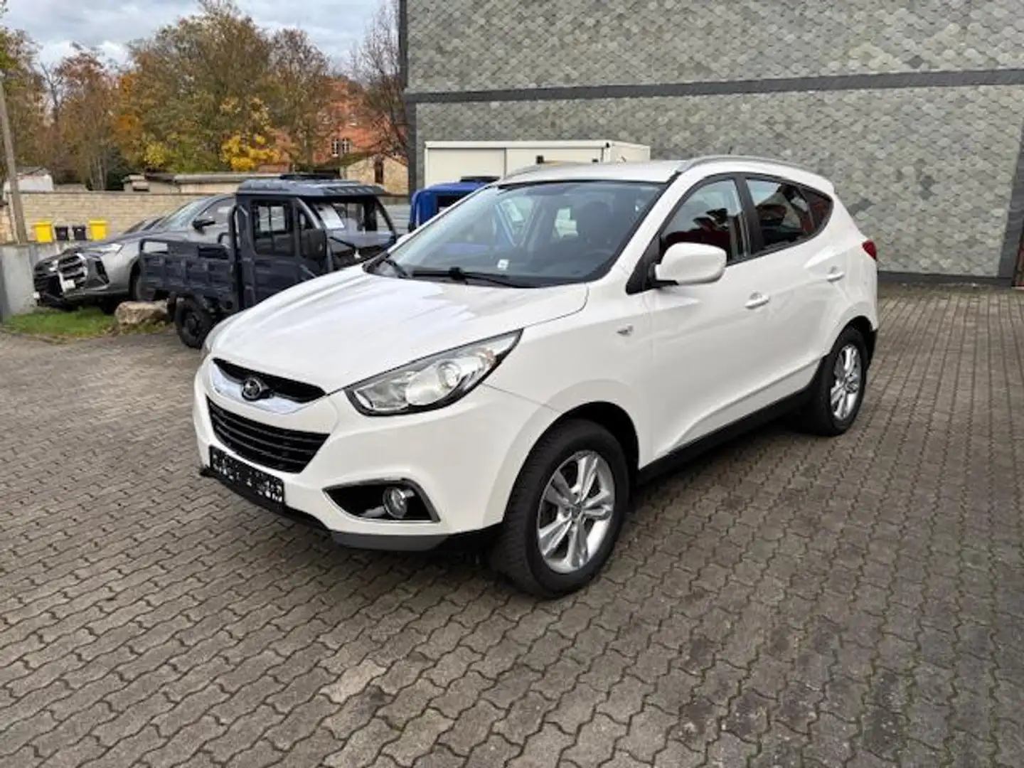 Hyundai TUCSON IX35+ALLWETTER+KLIMA+SITZHEIZUNG+ Weiß - 2