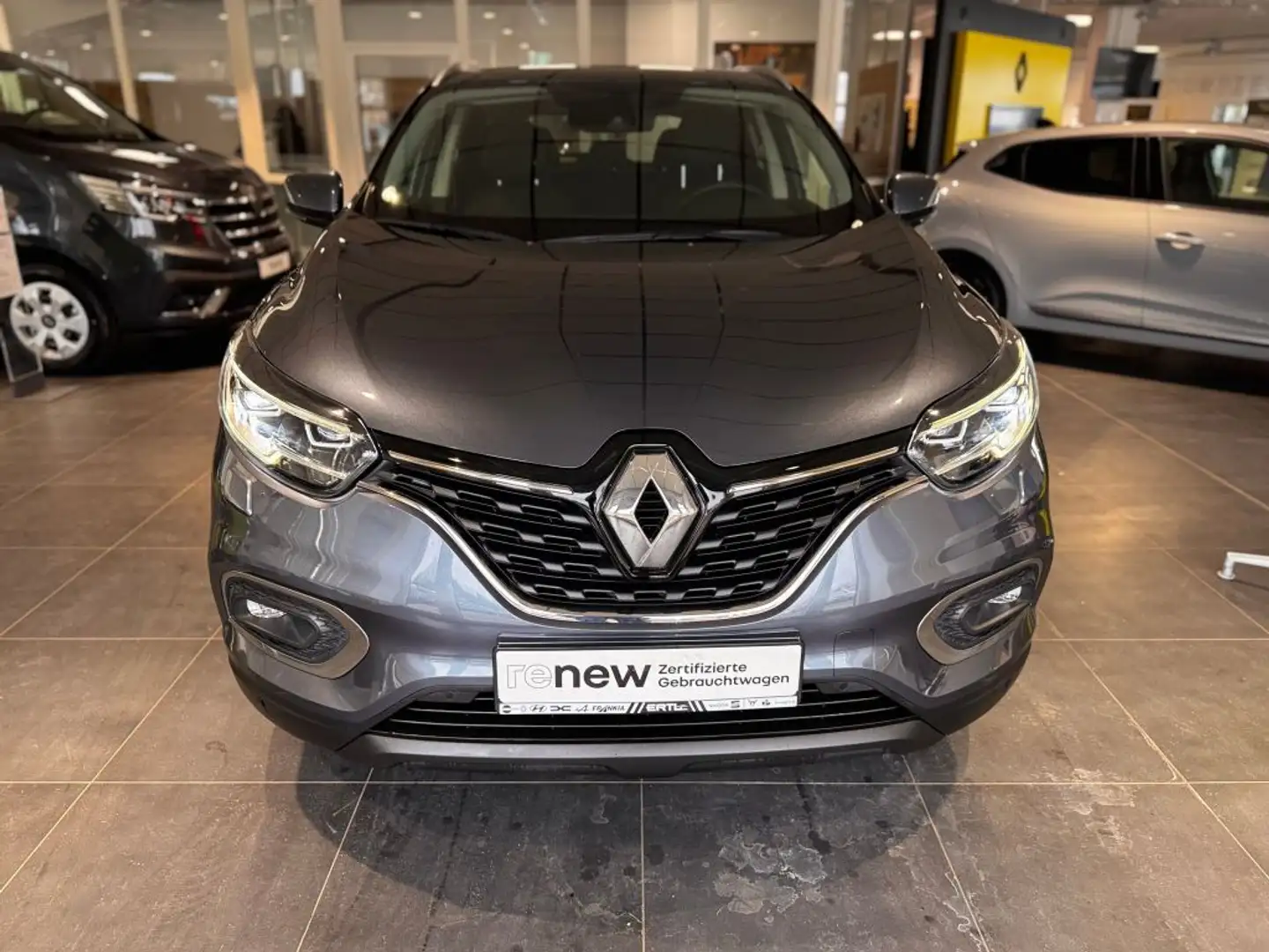 Renault Kadjar TCe 140 GPF BUSINESS EDITION Grau - 2