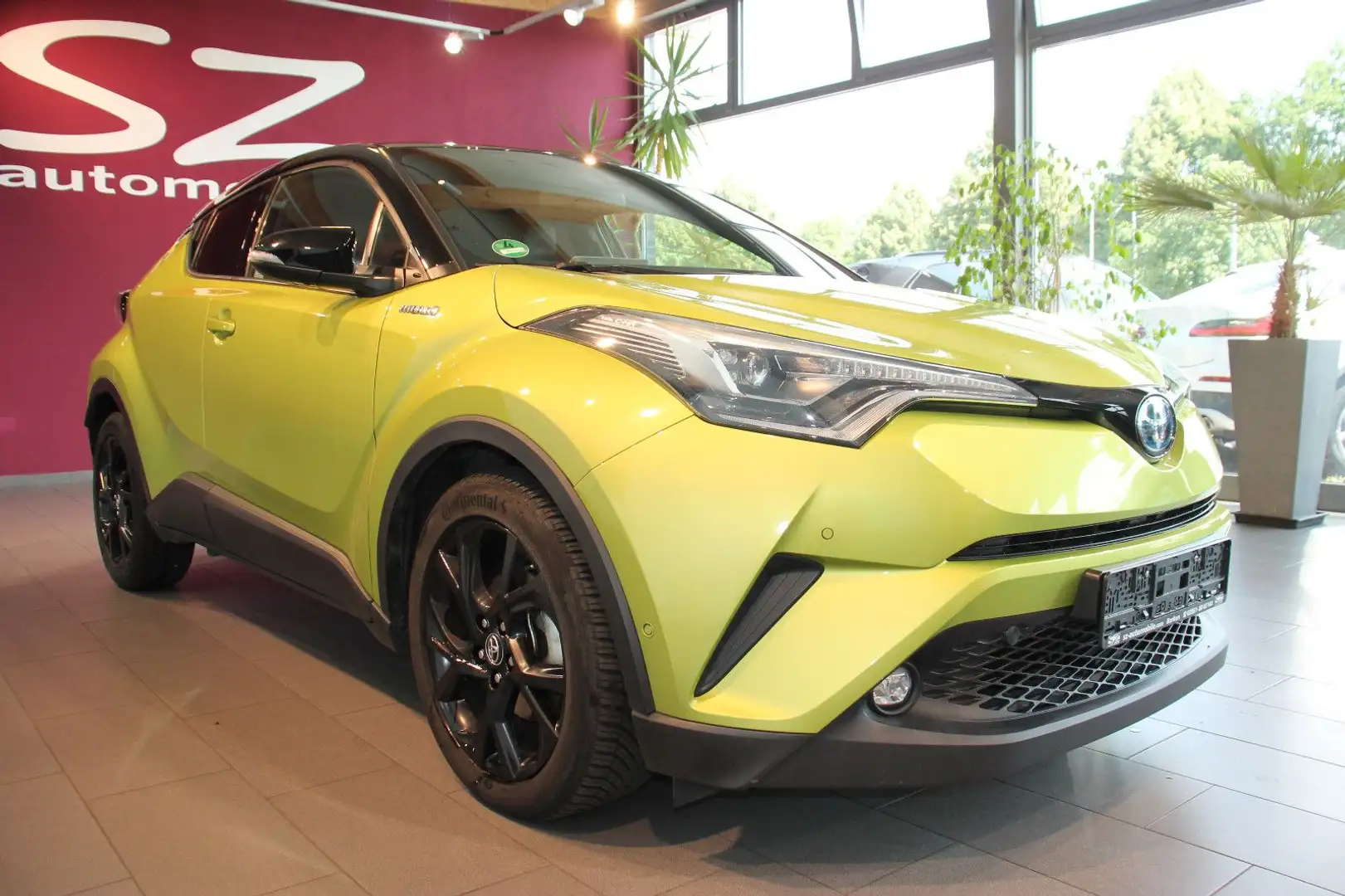 Toyota C-HR Hybrid Club AHK Navi SHZ Kamera Groen - 2