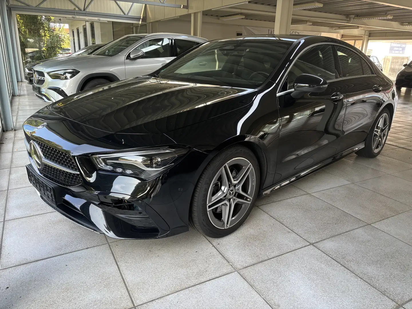 Mercedes-Benz CLA 200 AMG Line Advanced Plus Winter-Paket KEYLESS-GO Schwarz - 1