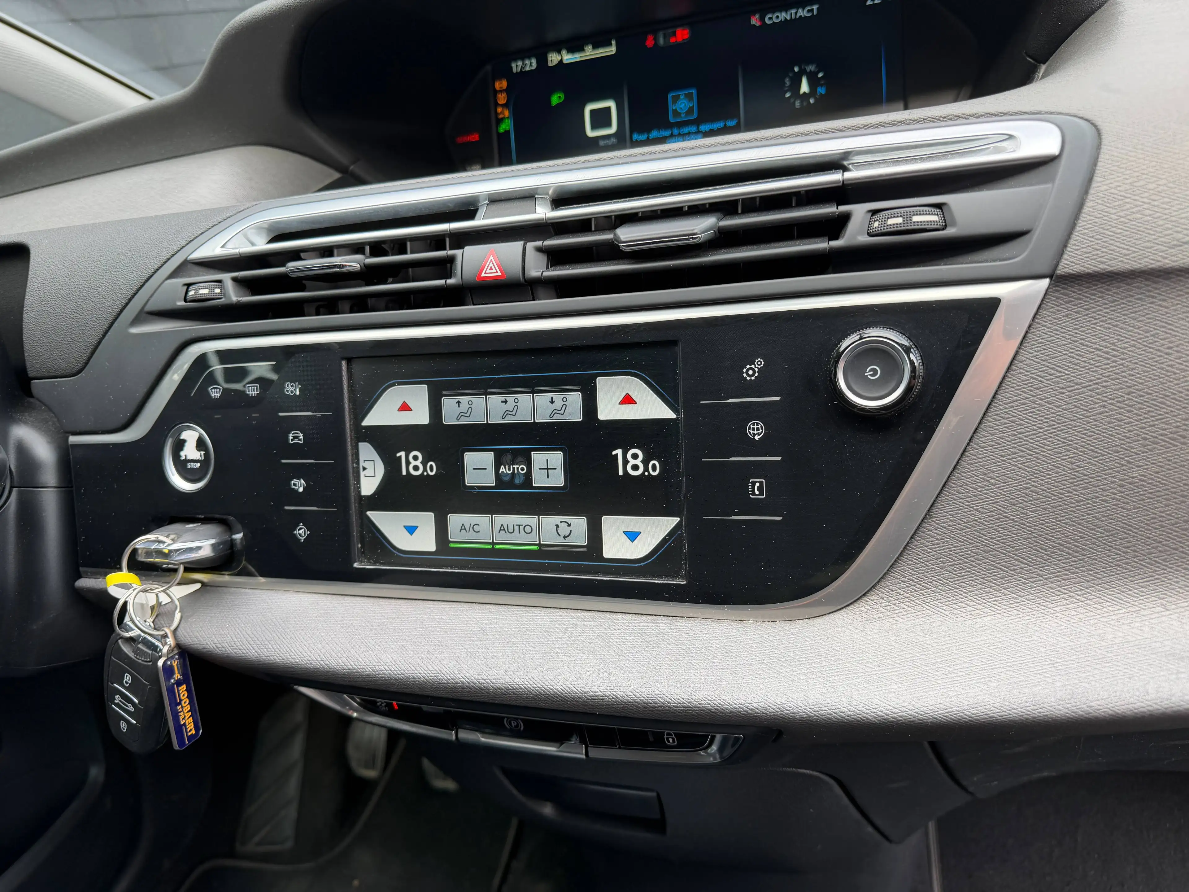 Citroen Grand C4 Picasso 1.6 BlueHDi+7 PLACES+NAVI+CAMERA+MARCHAND OU EXPORT+EU 6B — photo 15
