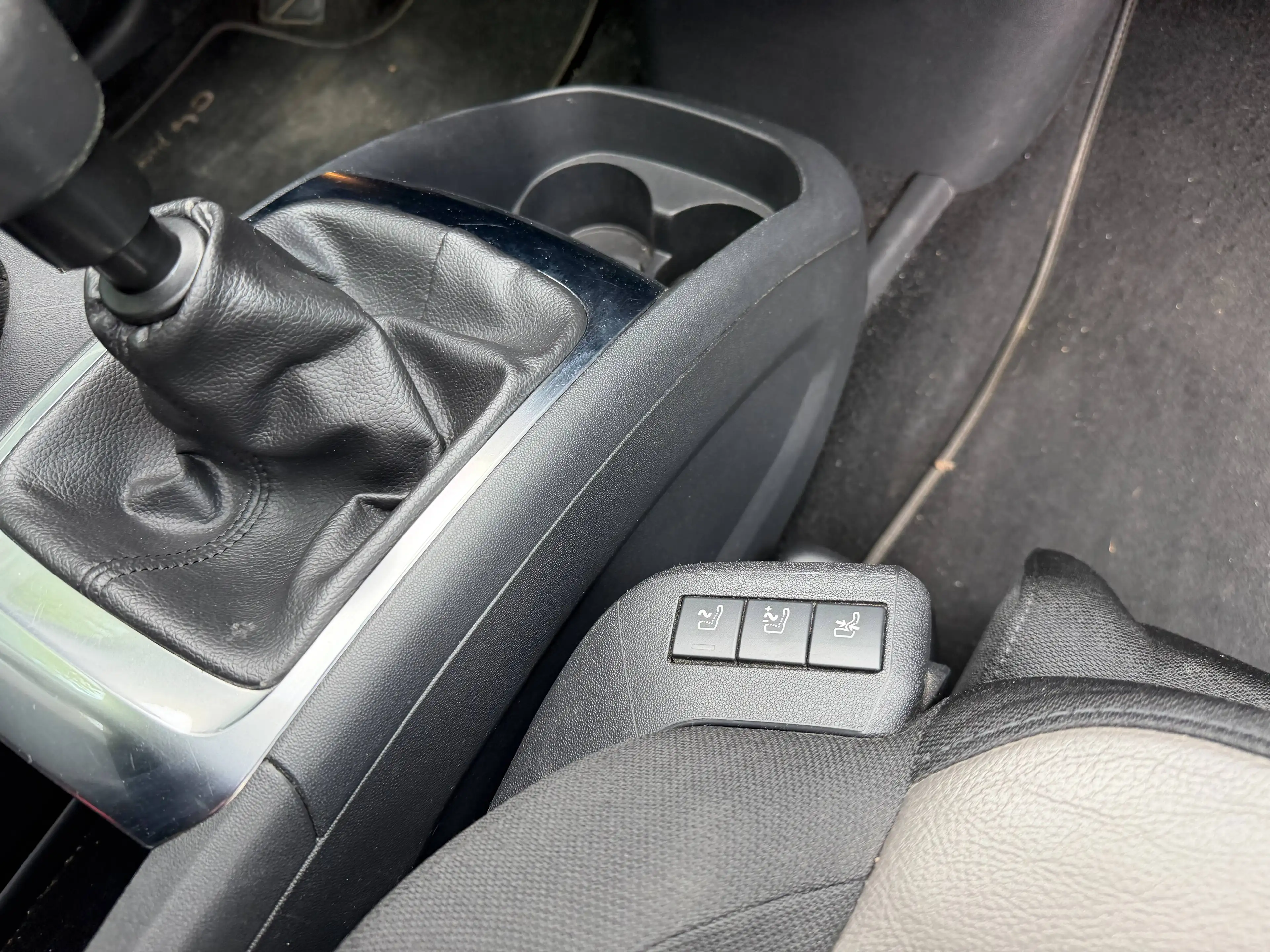 Citroen Grand C4 Picasso 1.6 BlueHDi+7 PLACES+NAVI+CAMERA+MARCHAND OU EXPORT+EU 6B — photo 14