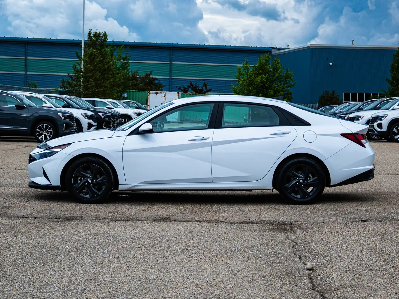 Hyundai ELANTRA fotografie Hyundai ELANTRA