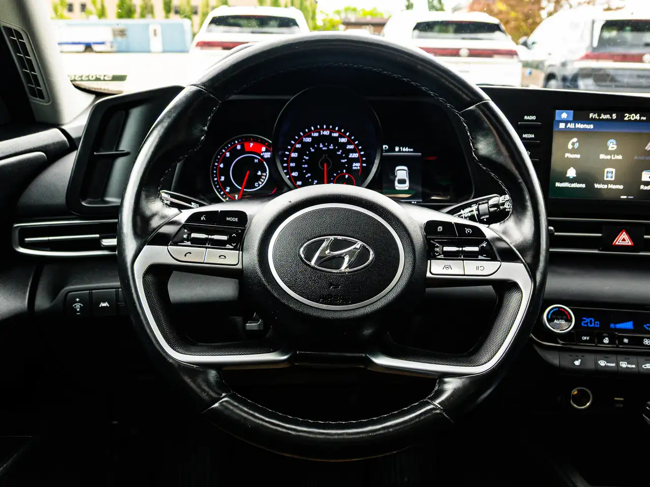 Hyundai ELANTRA fotografie Hyundai ELANTRA