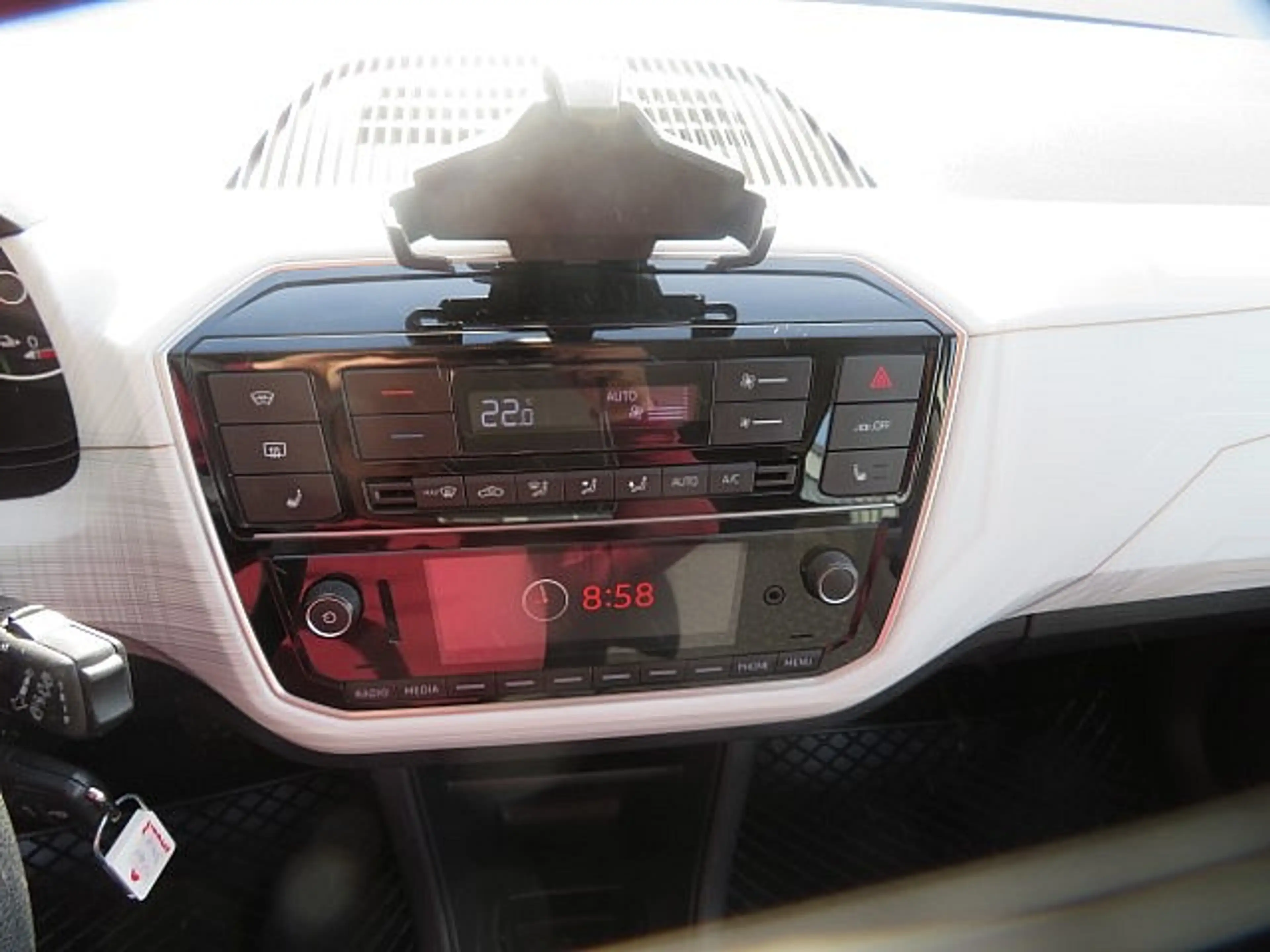 SEAT Mii electric  Sitzheizung Klimaautomatik — photo 9
