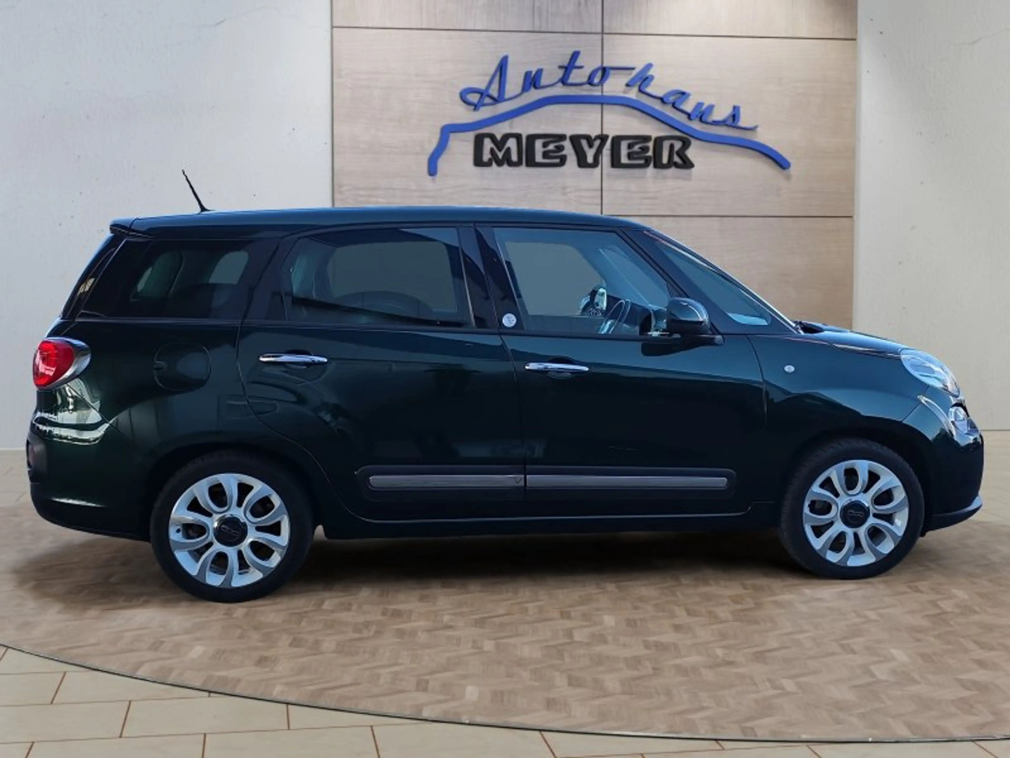 Fiat 500L 1.6 M-Jet 17*Alu/WR/Navi/Kamera/Temp. — photo 6