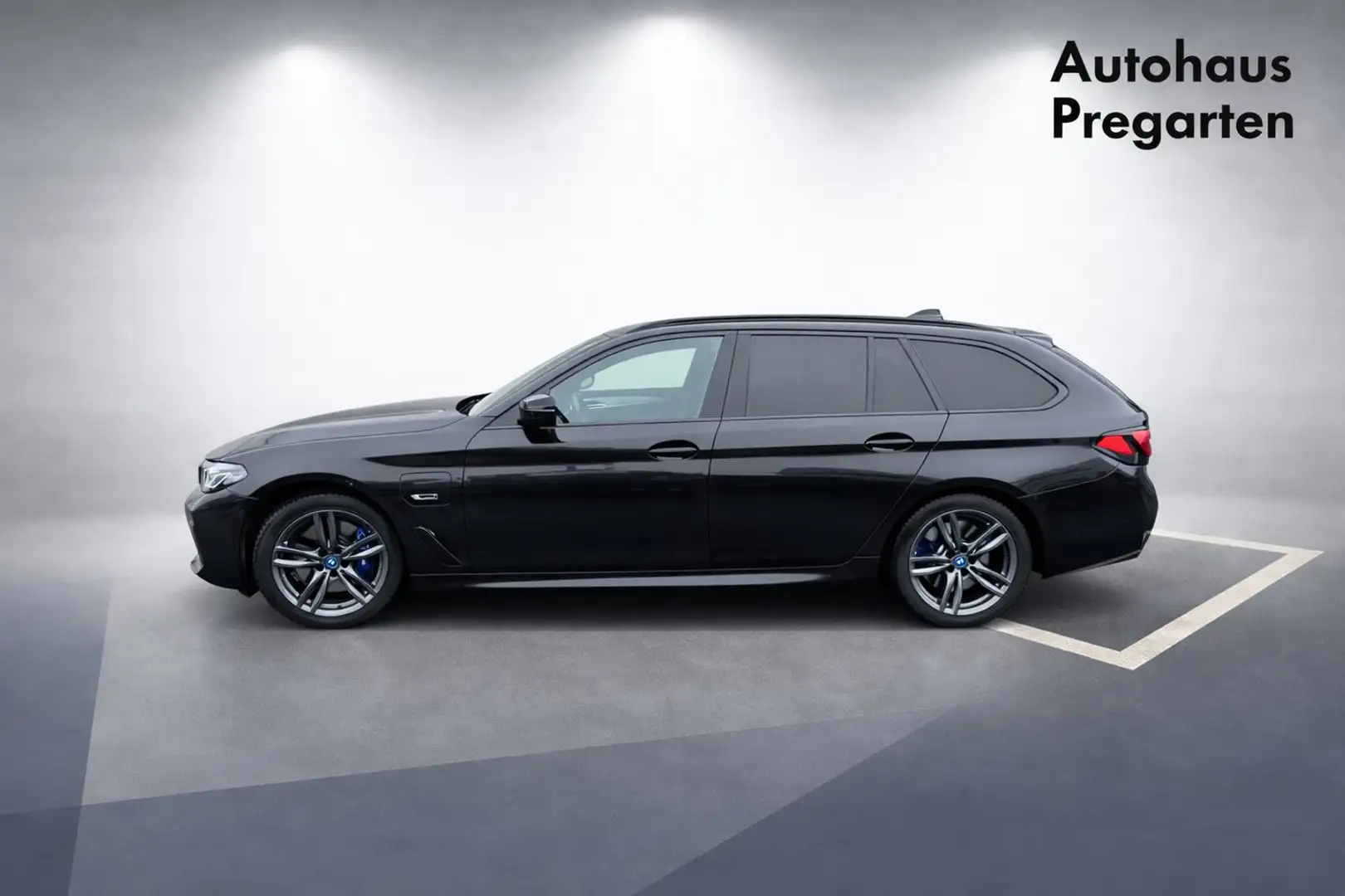 BMW 530 BMW 5 Touring 530 e xDrive Schwarz - 2