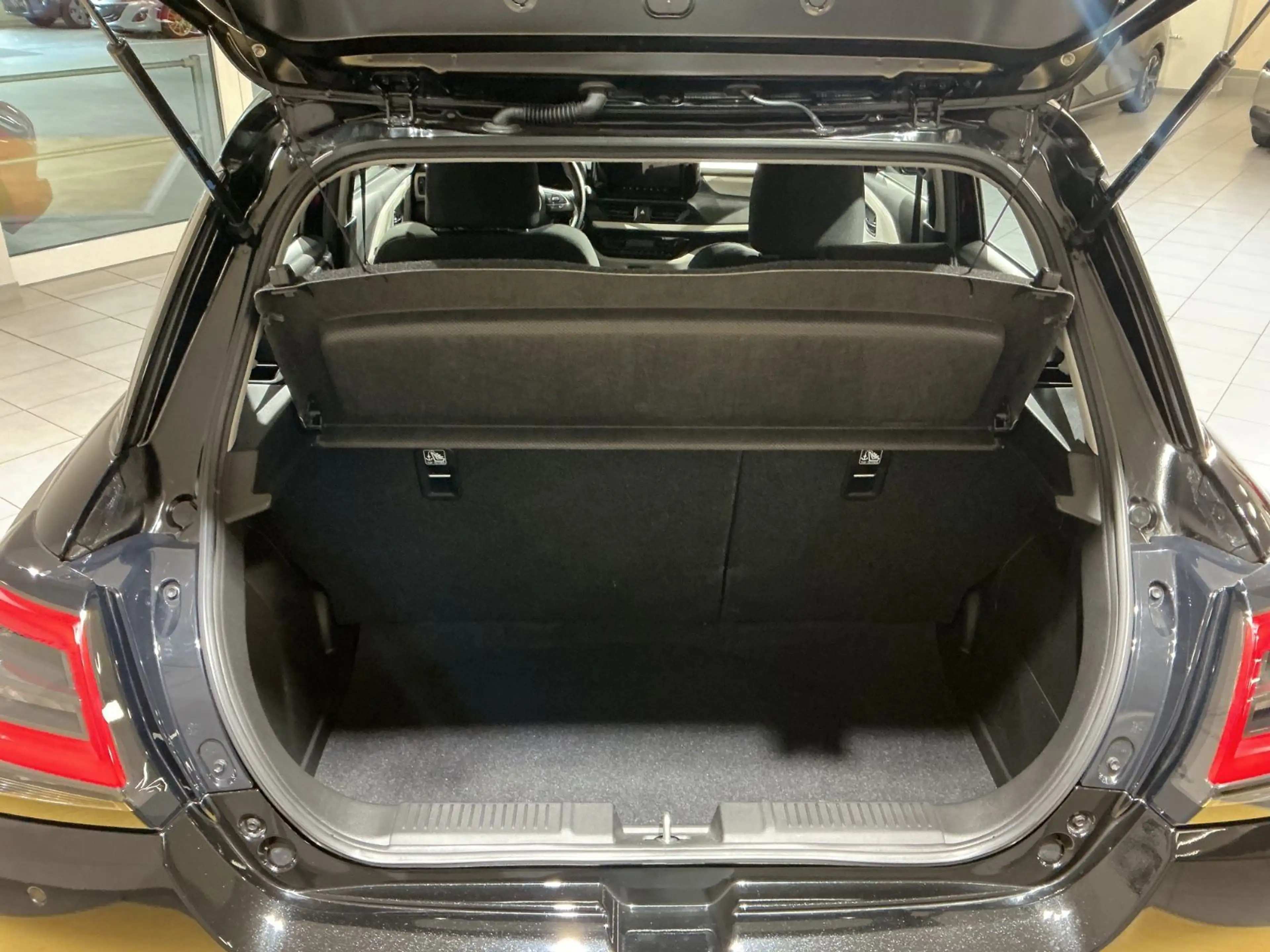 Suzuki Swift Club Hybrid 61 kW AllGrip *CarPlay*Kamera* — photo 5