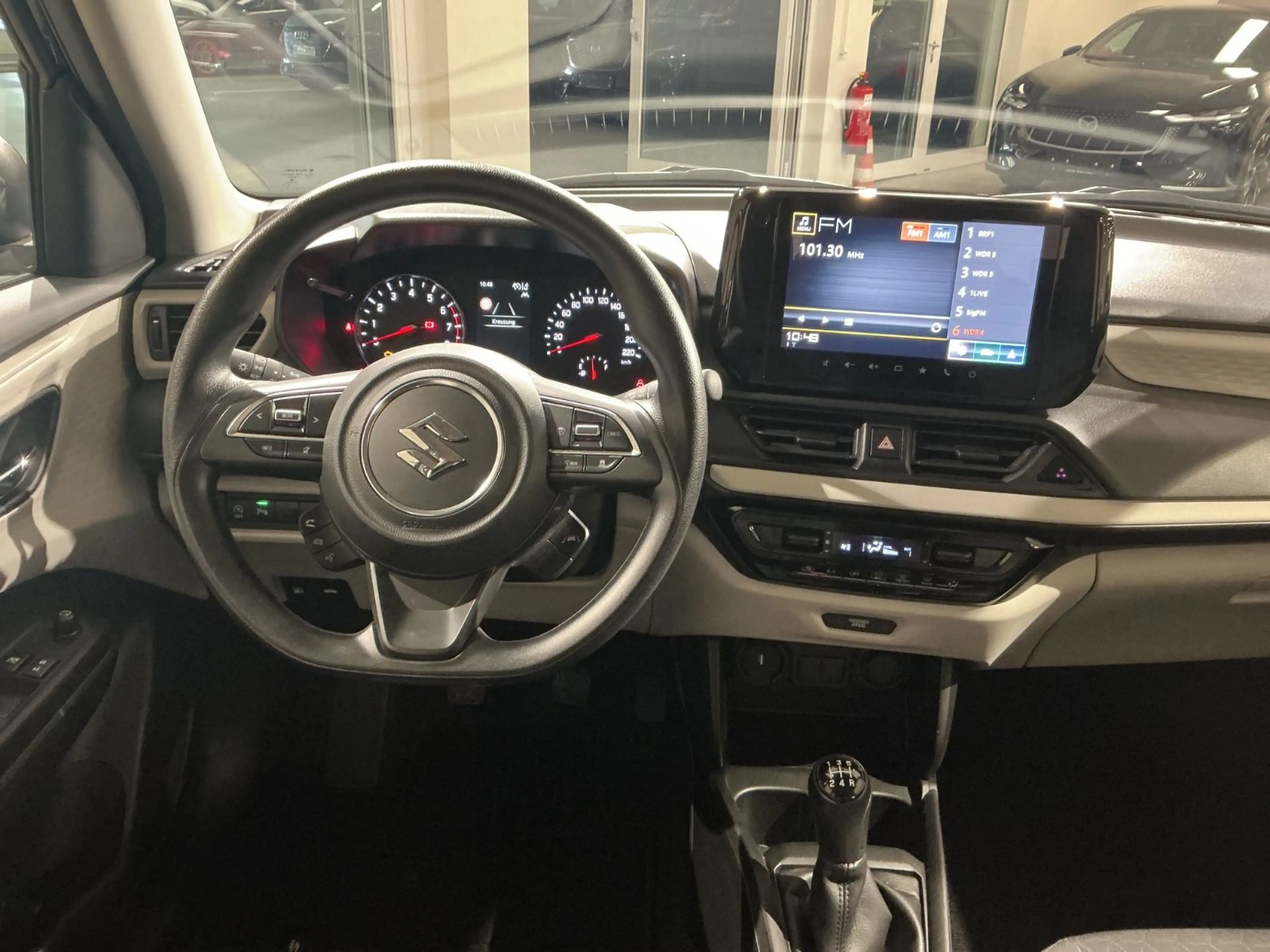 Suzuki Swift Club Hybrid 61 kW AllGrip *CarPlay*Kamera* — photo 12