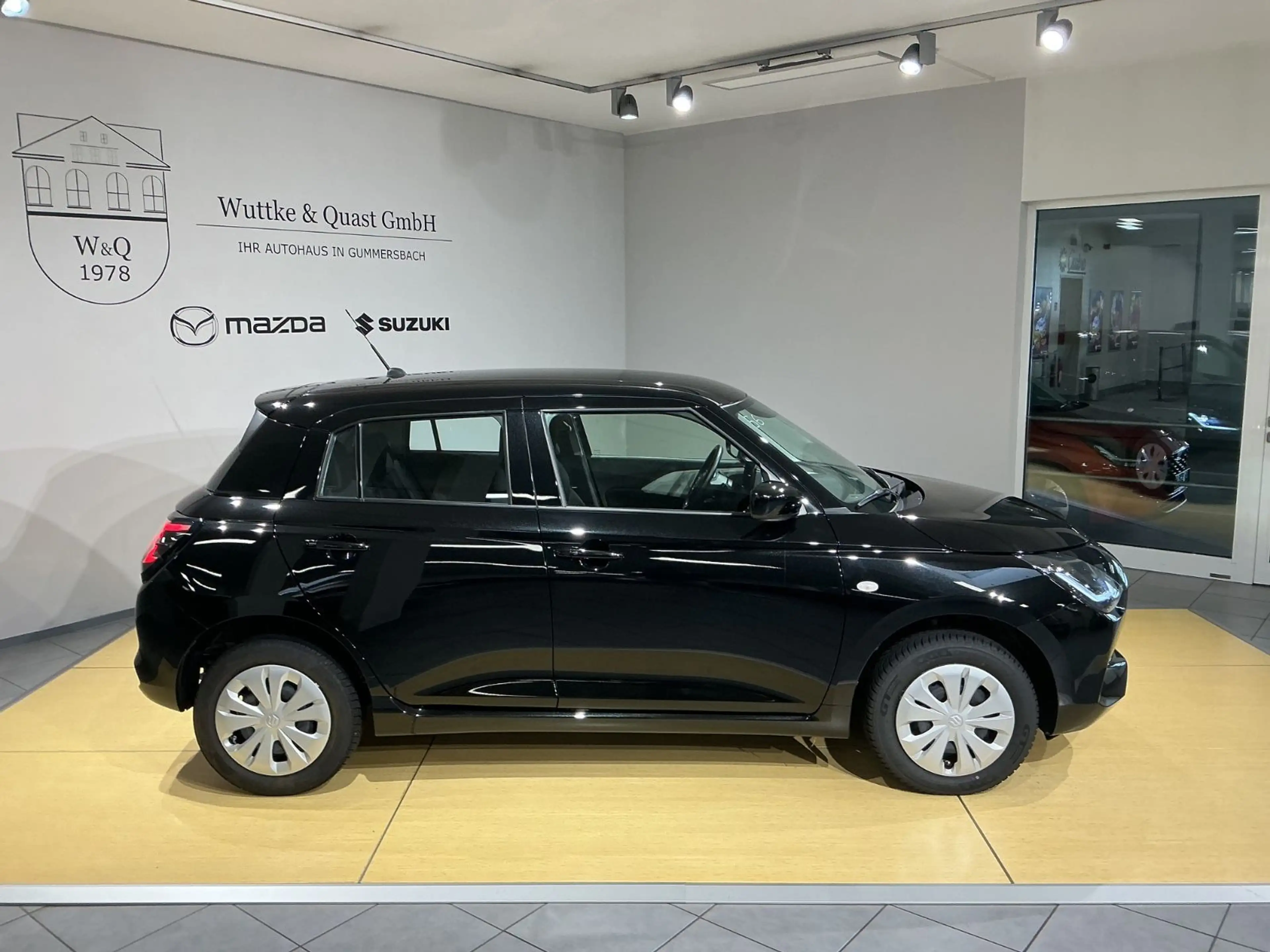 Suzuki Swift Club Hybrid 61 kW AllGrip *CarPlay*Kamera* — photo 2