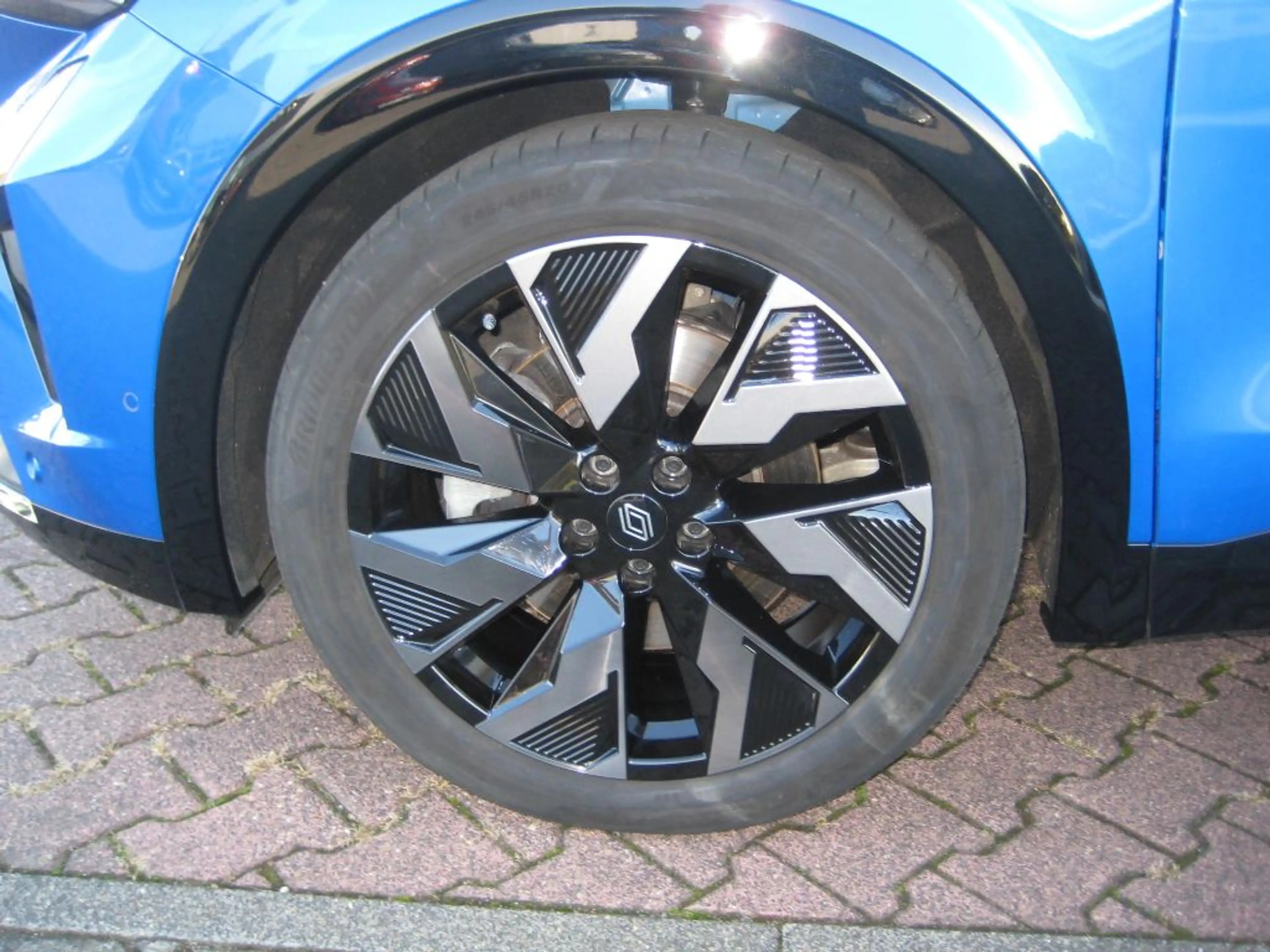Renault Rafale E-TECH Full Hybrid 200 Esprit Alpine — photo 10