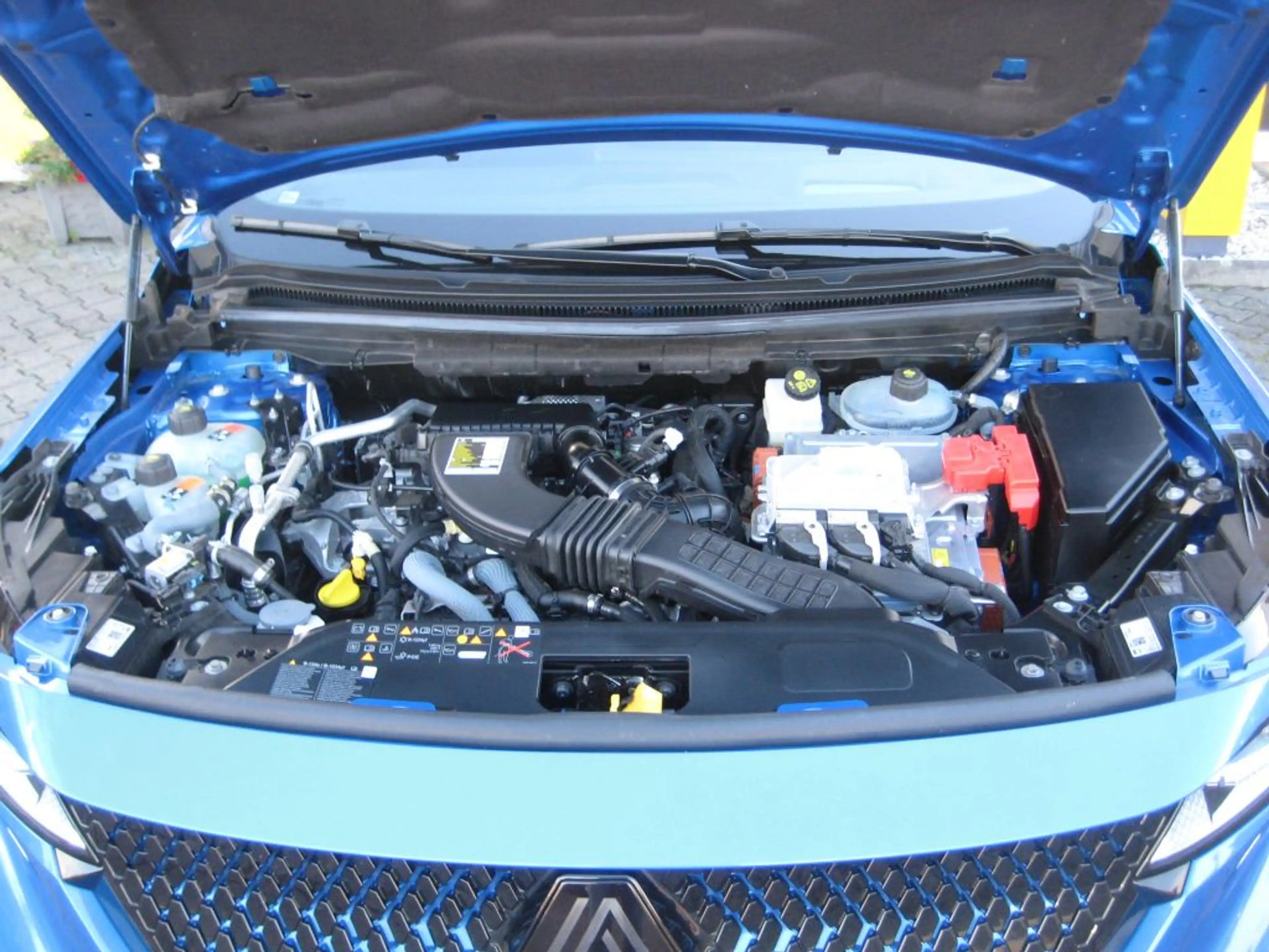 Renault Rafale E-TECH Full Hybrid 200 Esprit Alpine — photo 11