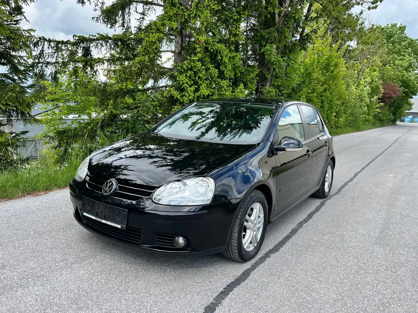 Volkswagen Golf Comfortline 1,9 TDI 90ps neues Pickerl Noir - 2