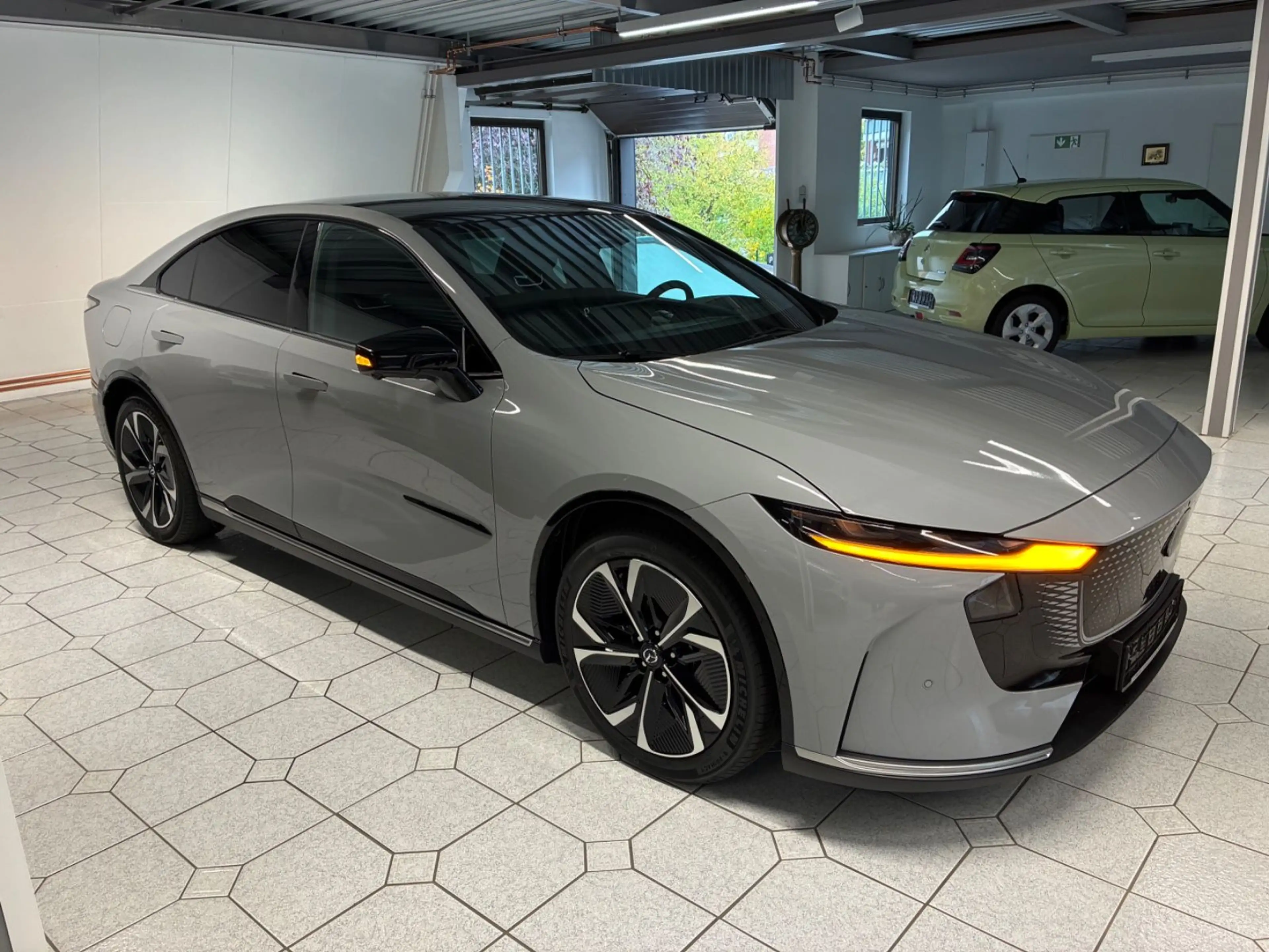 Mazda 6e EV 245PS Long Range RWD Takumi — photo 6