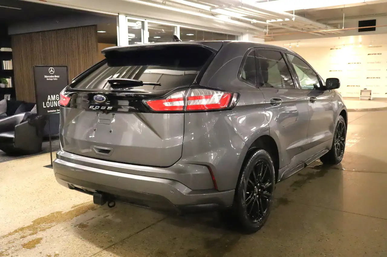 Ford Edge photo Ford Edge