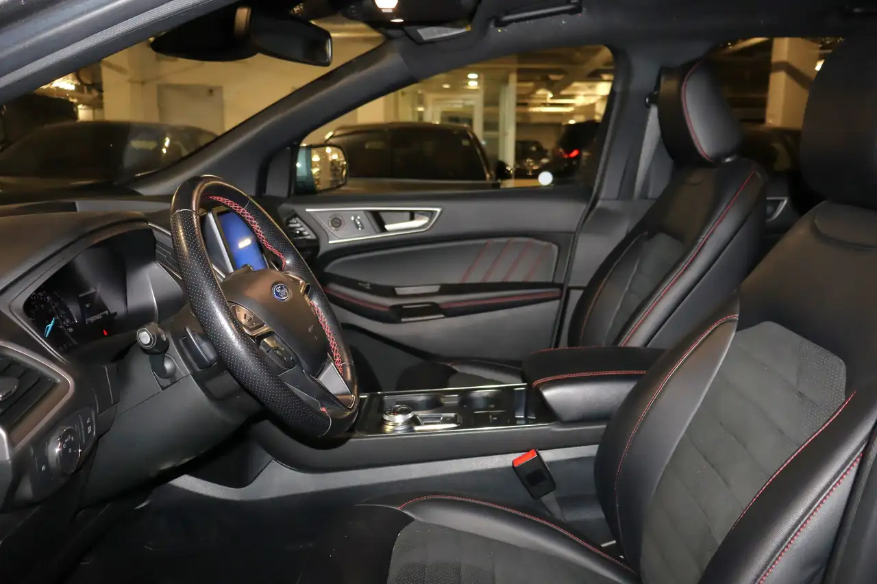Ford Edge photo Ford Edge