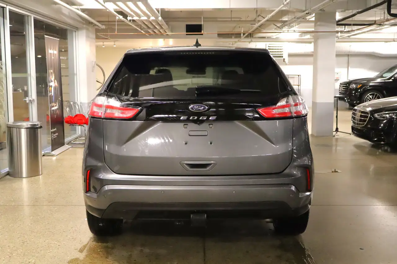Ford Edge photo Ford Edge