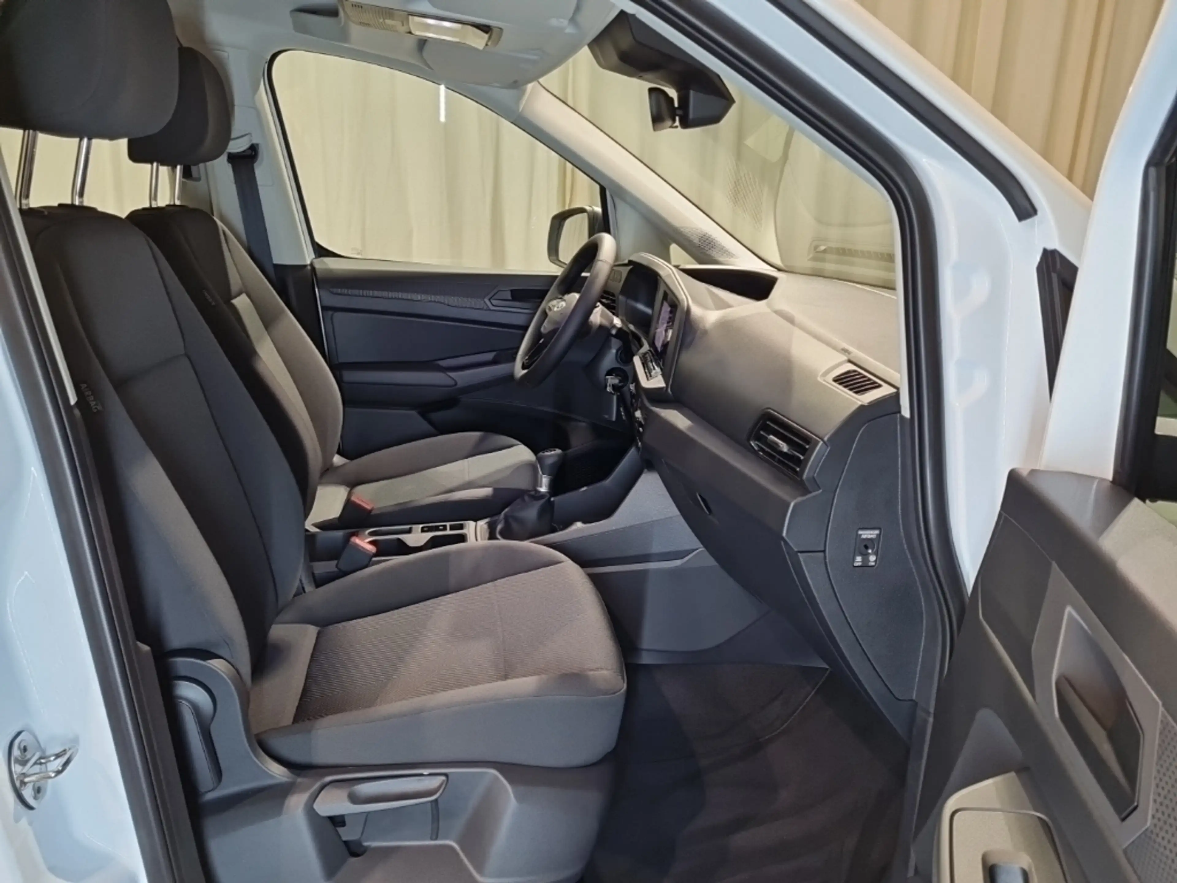 Ford Tourneo Connect L2-Trend "AMF Rollstuhl-Umbau" — photo 5