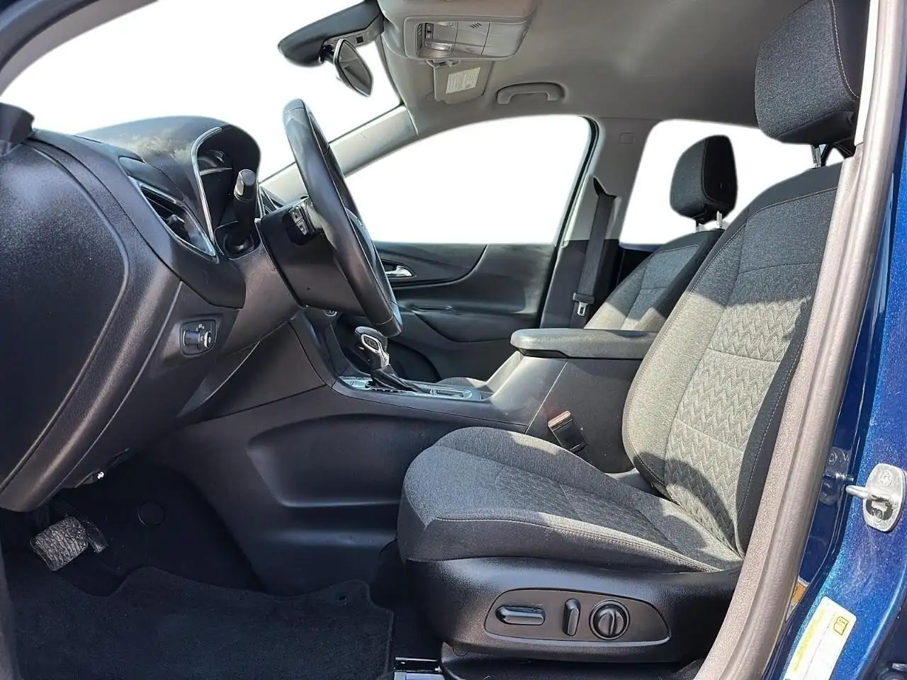 Chevrolet Equinox photo Chevrolet Equinox