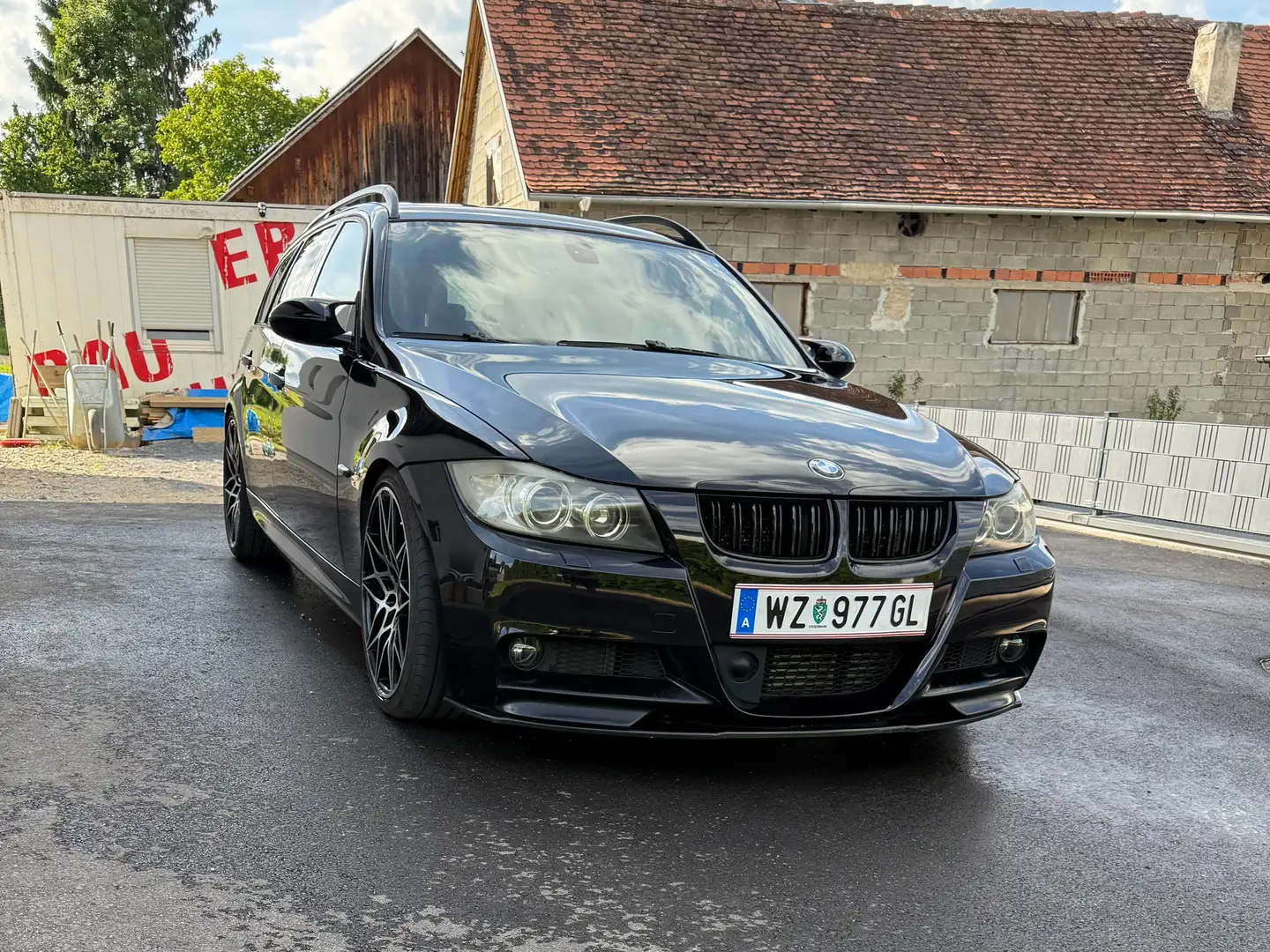 BMW 330 E91 Schwarz - 2