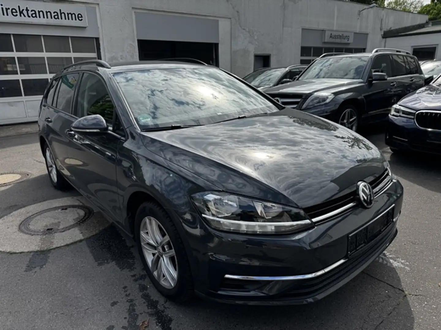 Volkswagen Golf Variant VII 150PS ACC STANDHEIZUNG 2. HAND Gris - 2