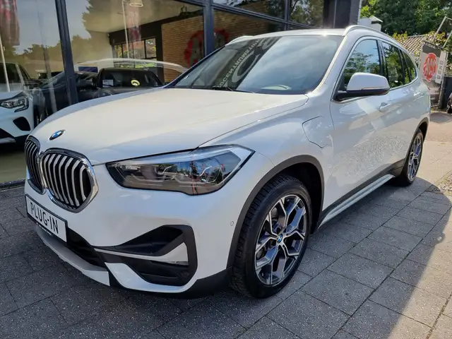 BMW X1 view 8