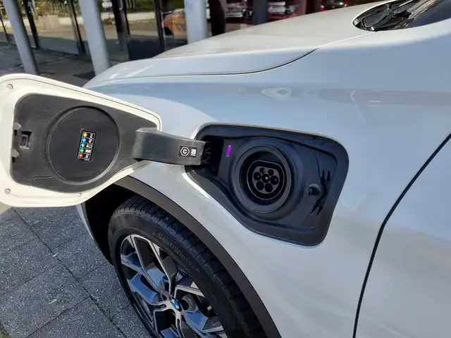 BMW X1 view 4