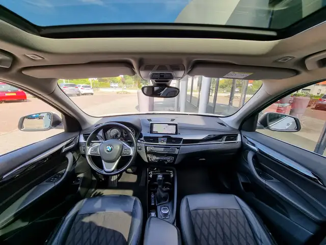 BMW X1 view 3