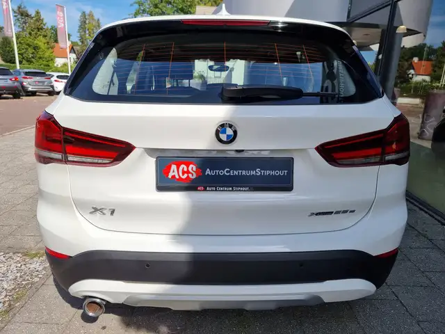 BMW X1 view 10