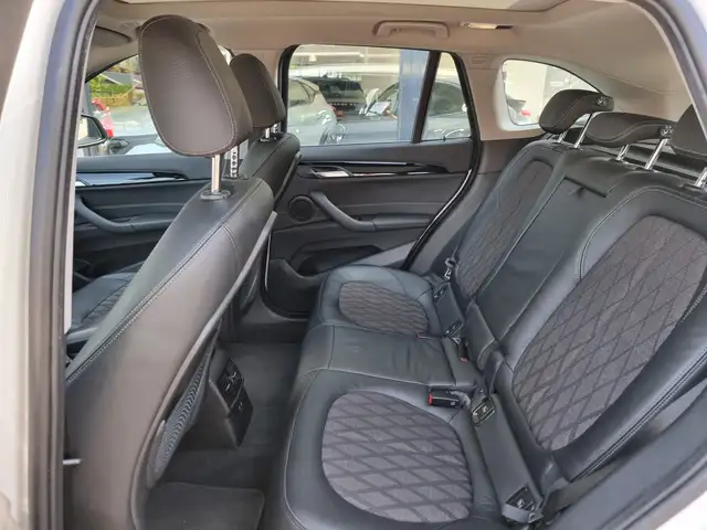 BMW X1 view 14