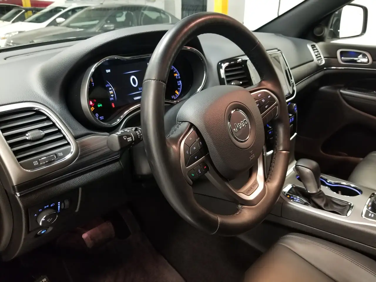 Jeep Grand Cherokee photo Jeep Grand Cherokee