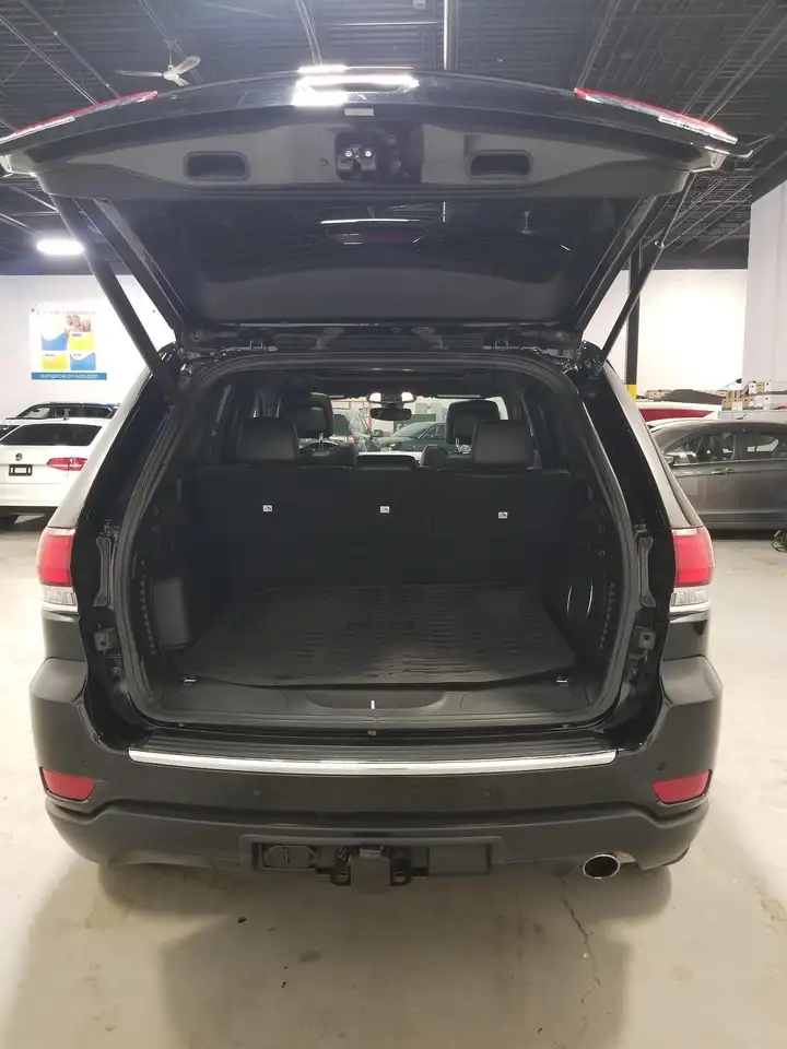 Jeep Grand Cherokee photo Jeep Grand Cherokee