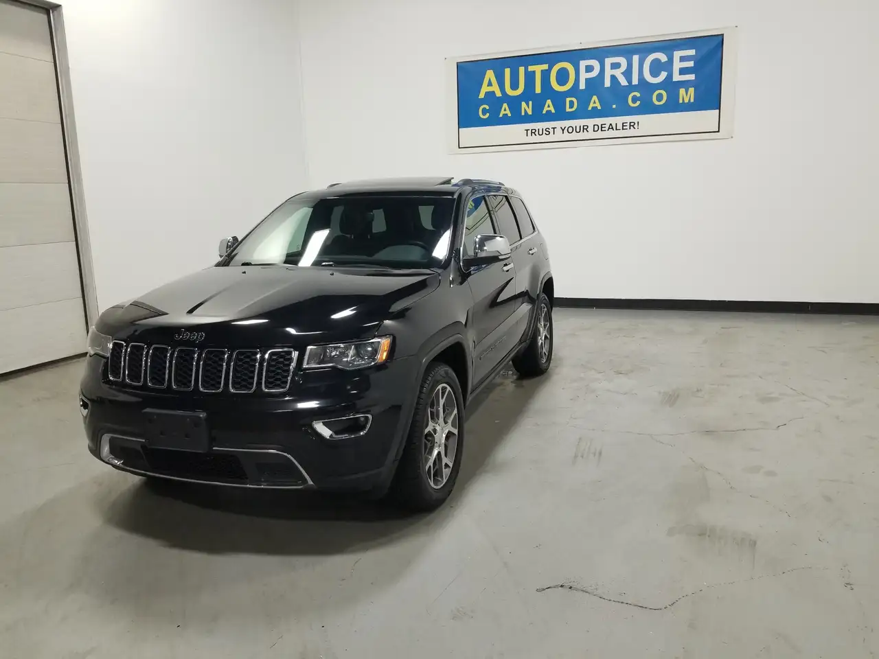 Jeep Grand Cherokee photo Jeep Grand Cherokee