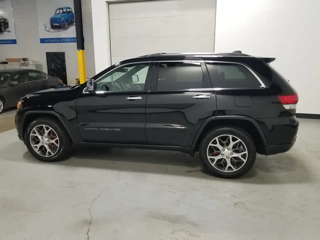 Jeep Grand Cherokee photo Jeep Grand Cherokee