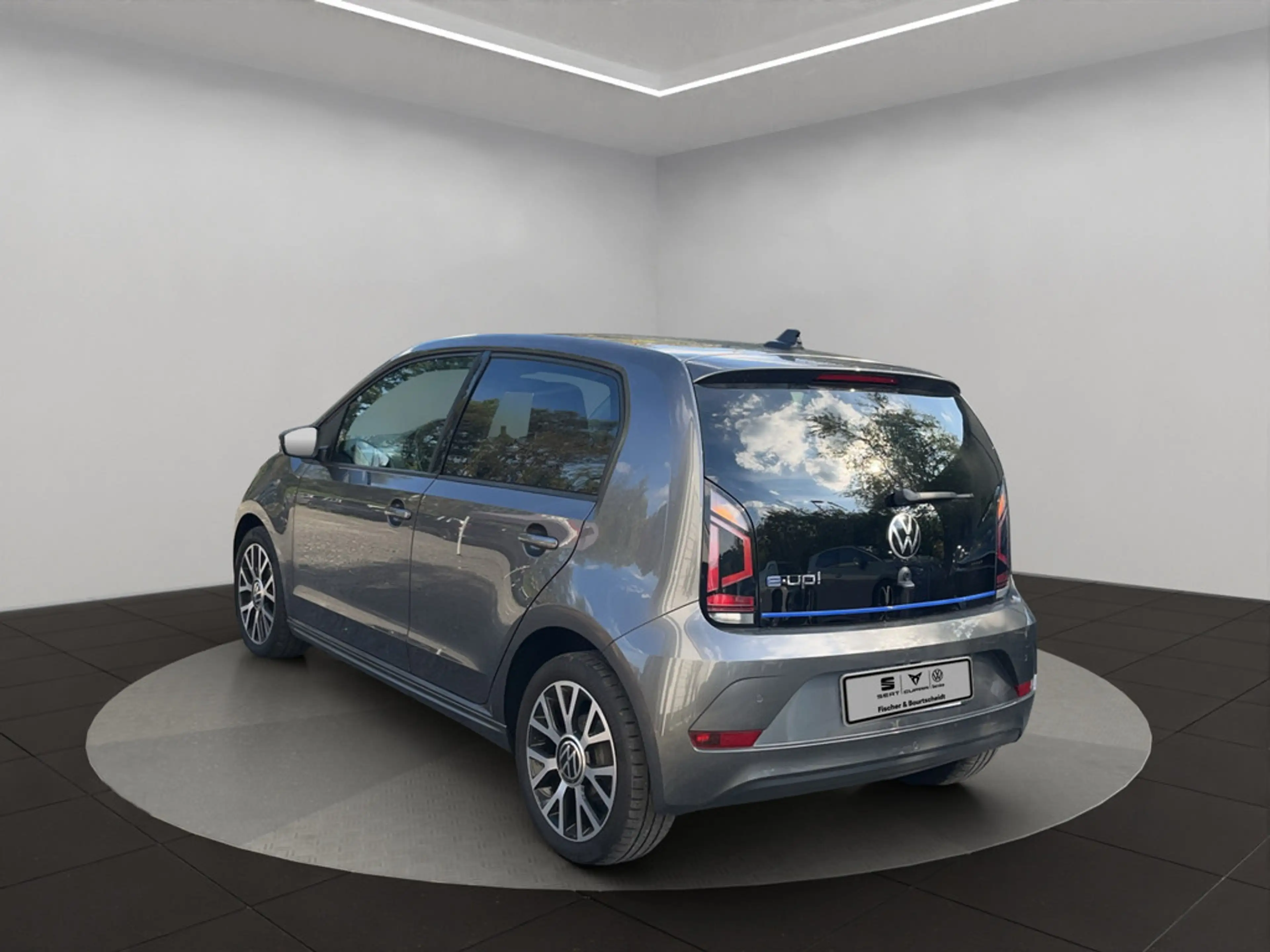 Volkswagen e-up! Style Plus KLIMA PDC SHZ KAMERA FACEL. — photo 3