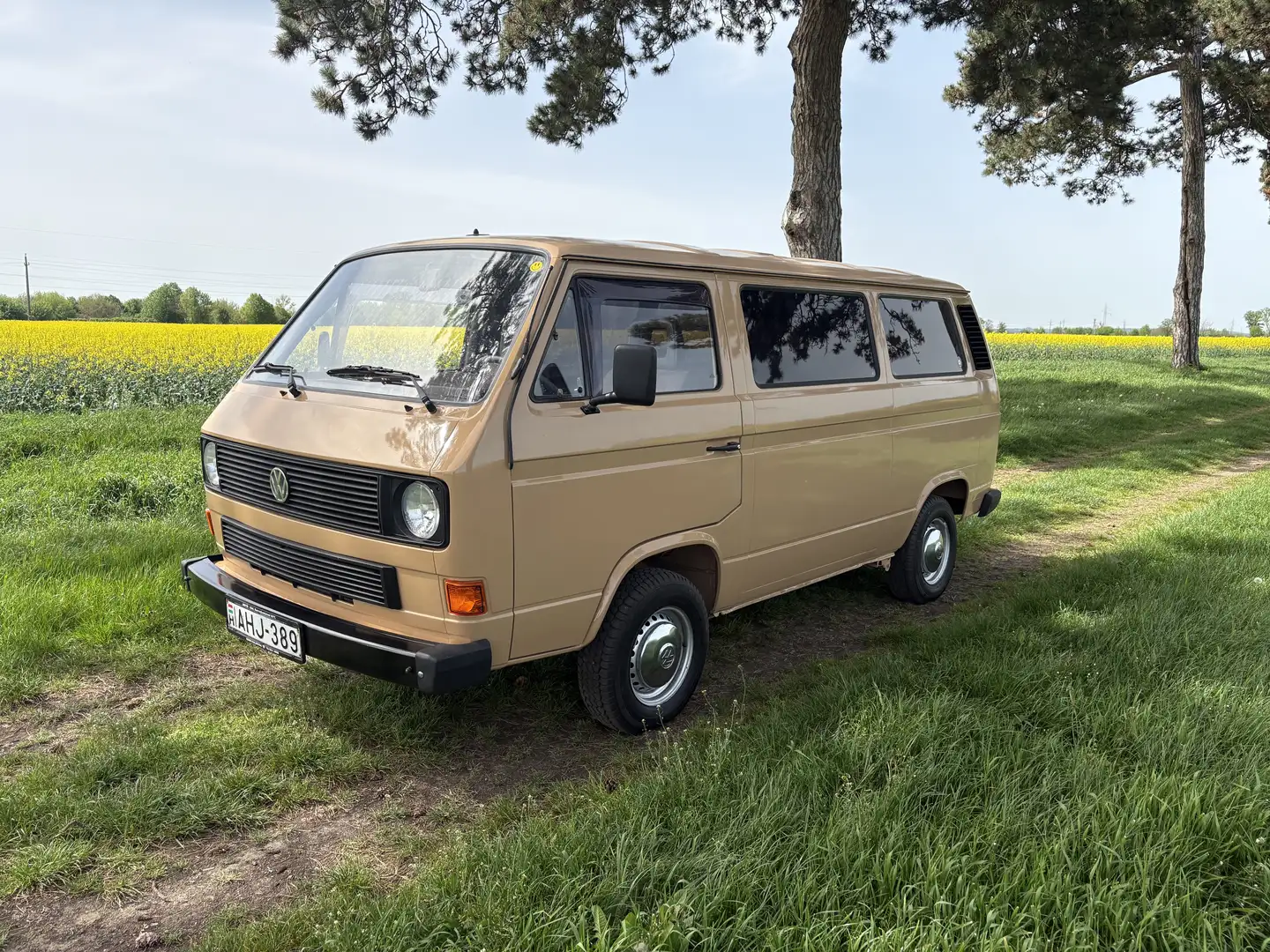 Volkswagen T3 Caravelle CL 255 592/Z04 - 1