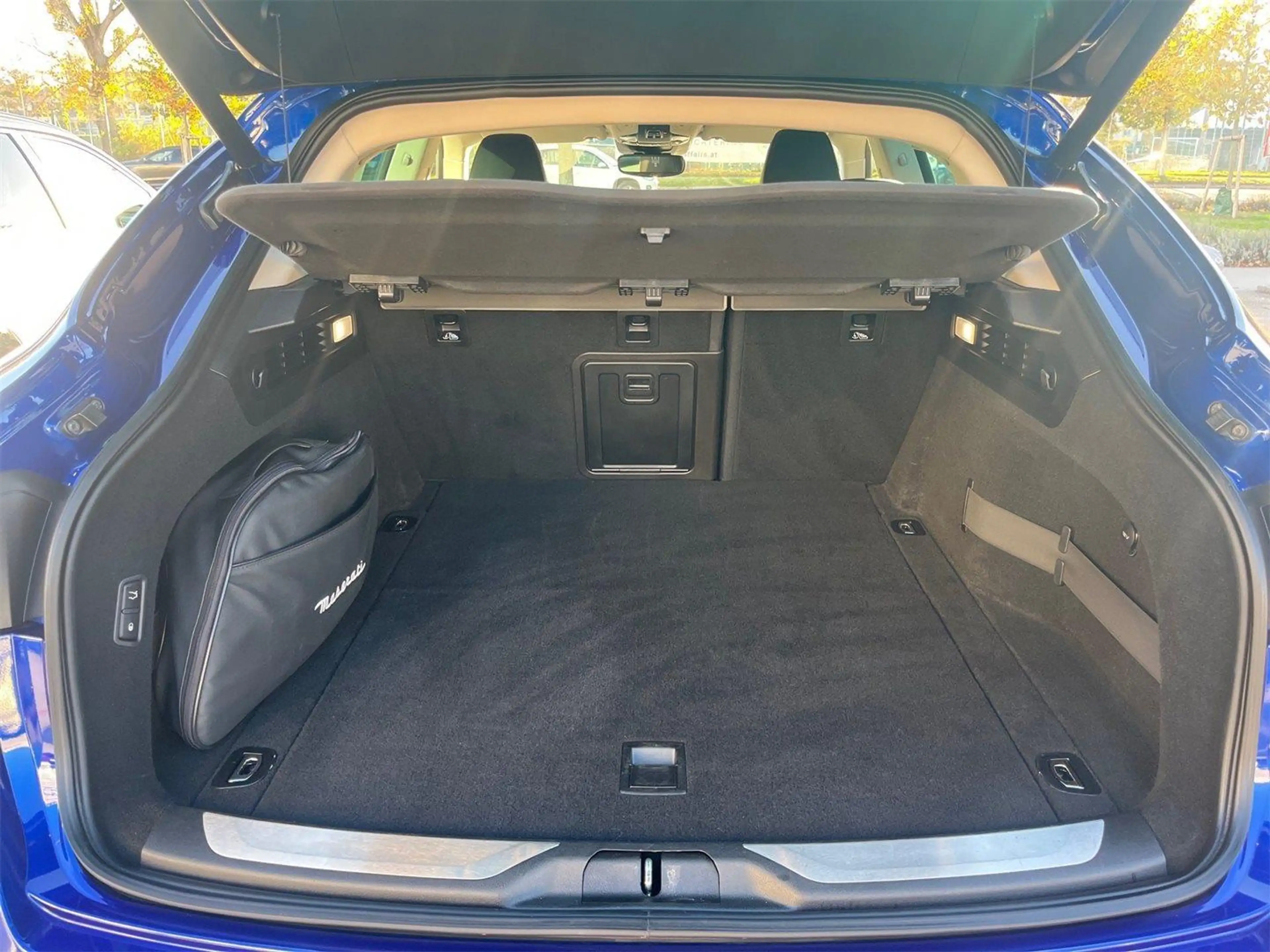 Maserati Levante SQ4 — photo 12