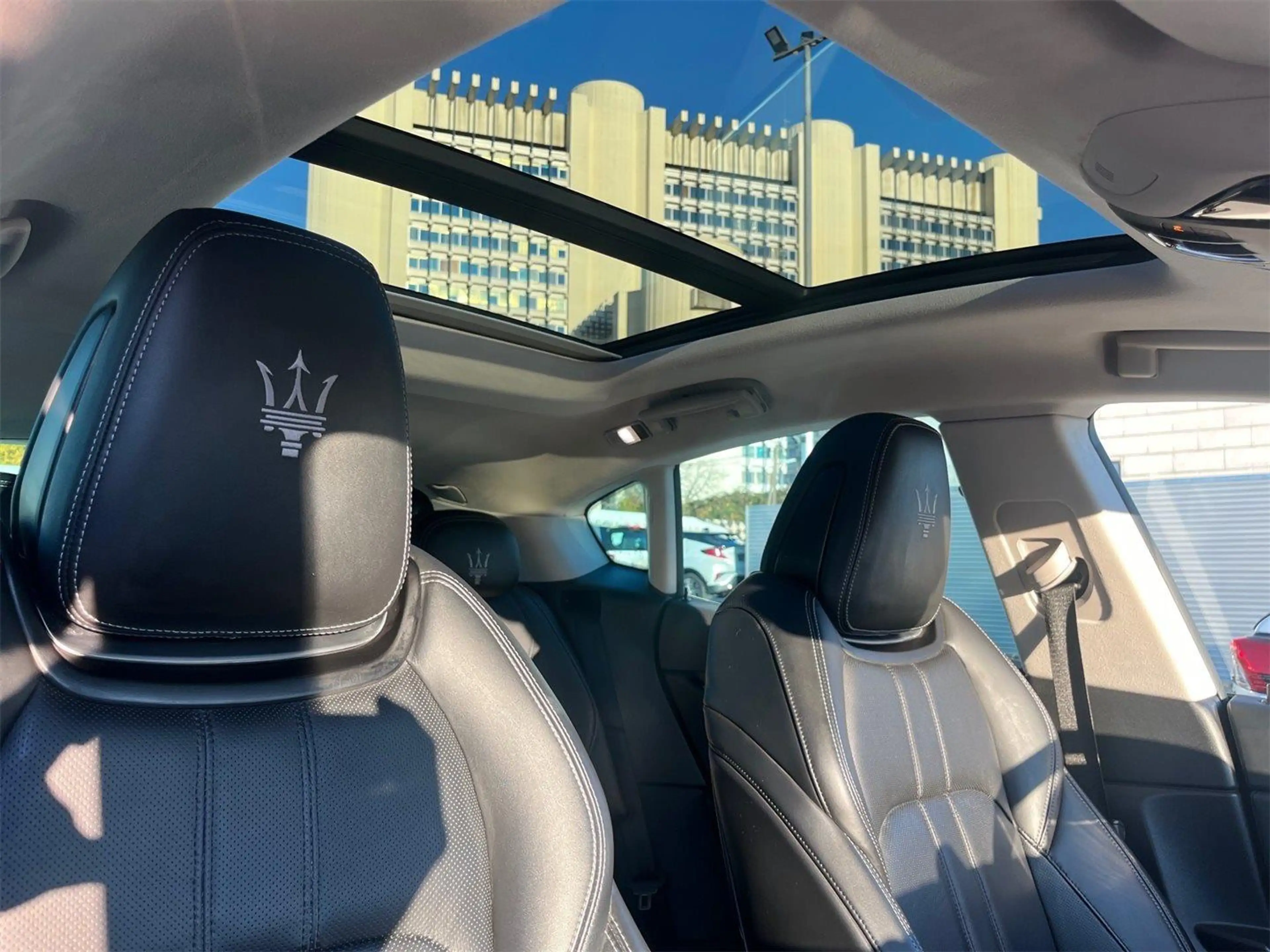 Maserati Levante SQ4 — photo 15