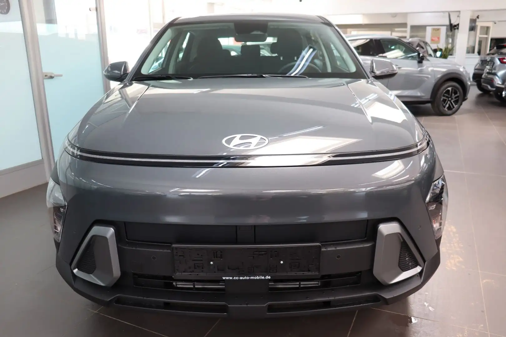 Hyundai KONA 1.0 T-Gdi LED,S.key,R.Cam,Navi,Tempo AKTION Grau - 2