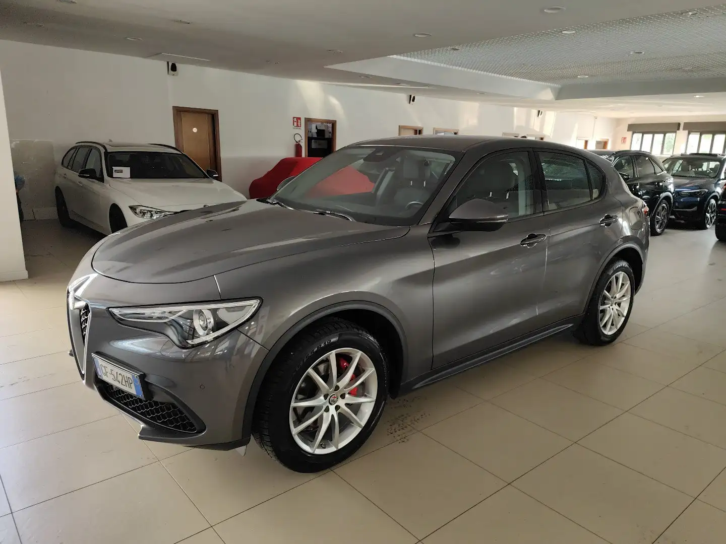 Alfa Romeo Stelvio 2.0 Turbo 200cv AT8 Q4 Executive Adap. Cruise Xeno Gris - 1