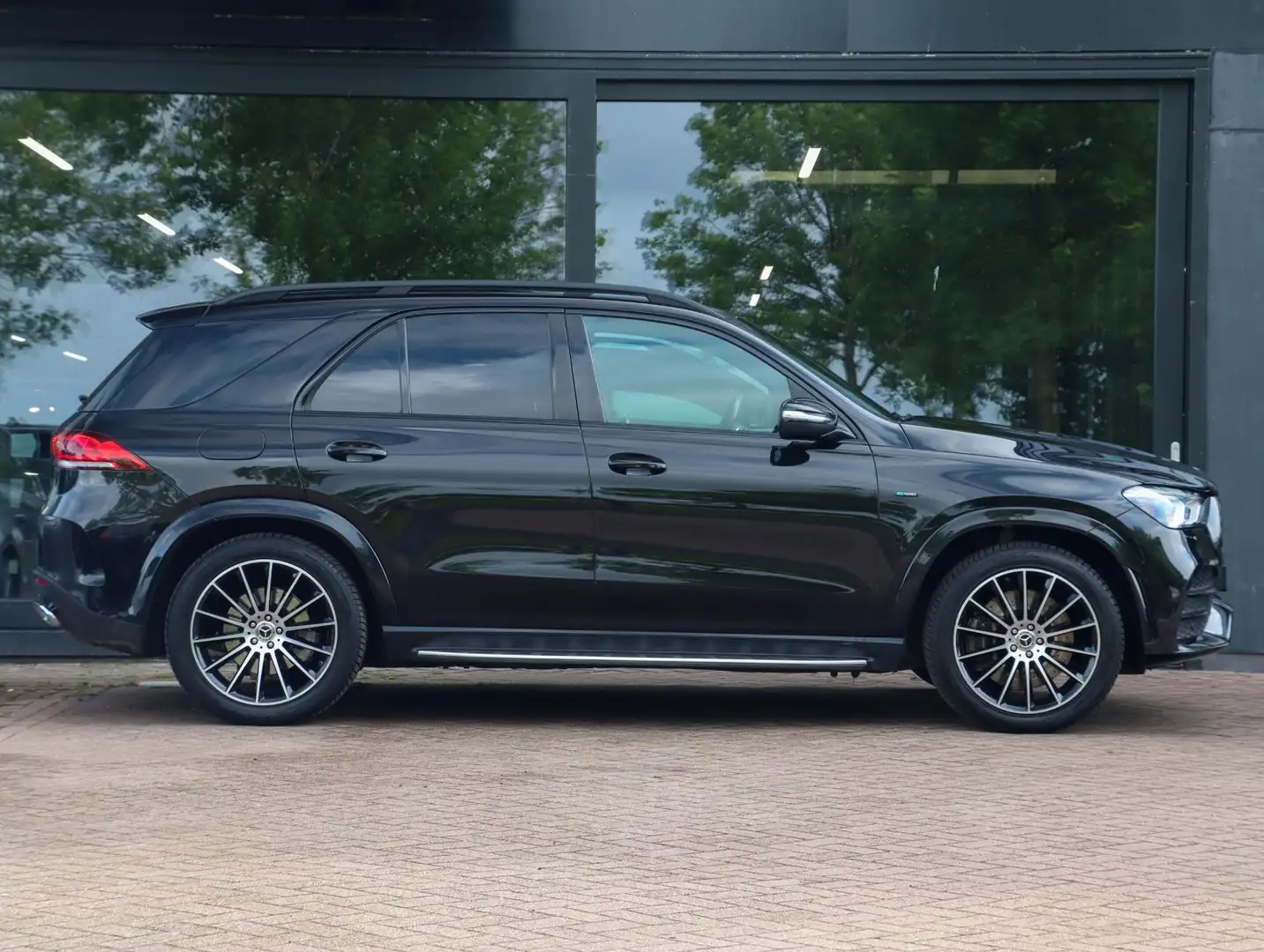 Mercedes-Benz GLE 350 350de 4MATIC AMG Line | Treeplanken | Camera Negro - 2