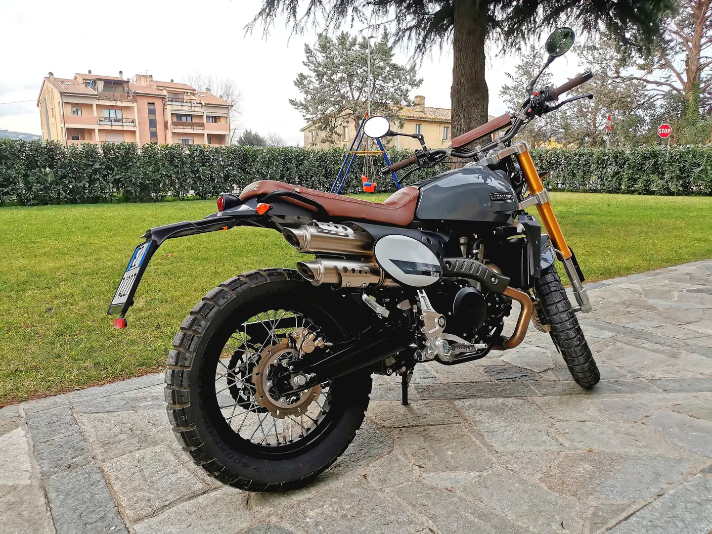 Fantic Caballero 500 Deluxe Gri - 2
