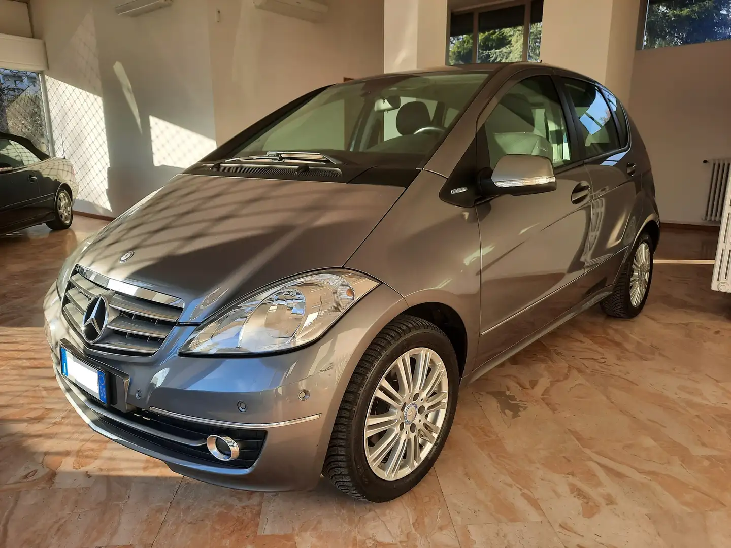 Mercedes-Benz A 160 Blu Efficiency Elegance - UNICOPROPRIETARIO - Gri - 1