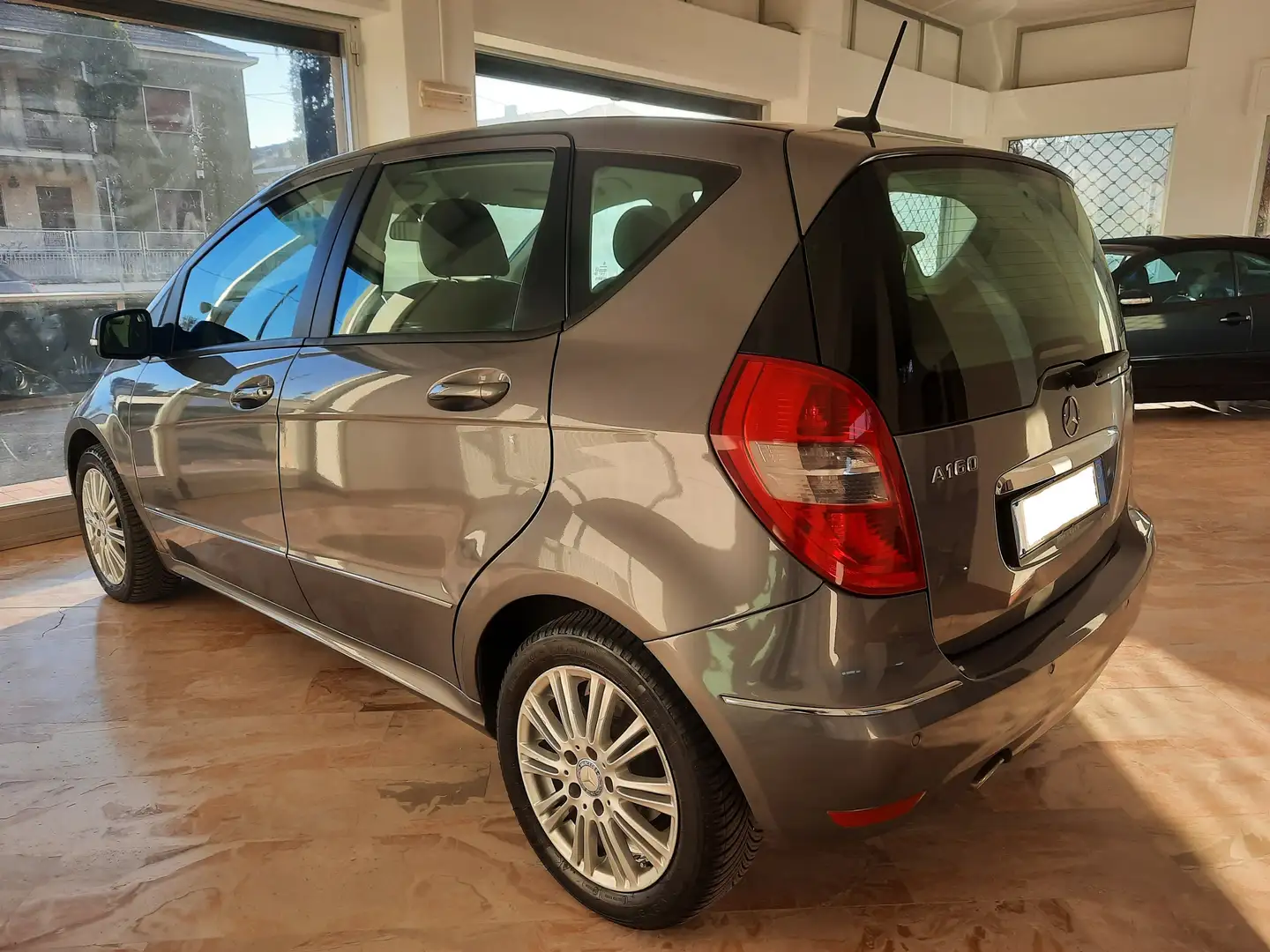 Mercedes-Benz A 160 Blu Efficiency Elegance - UNICOPROPRIETARIO - Gri - 2
