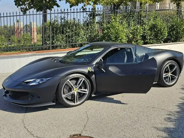 Ferrari 296 296 GTB GTB 3.0 Carbo ceramici