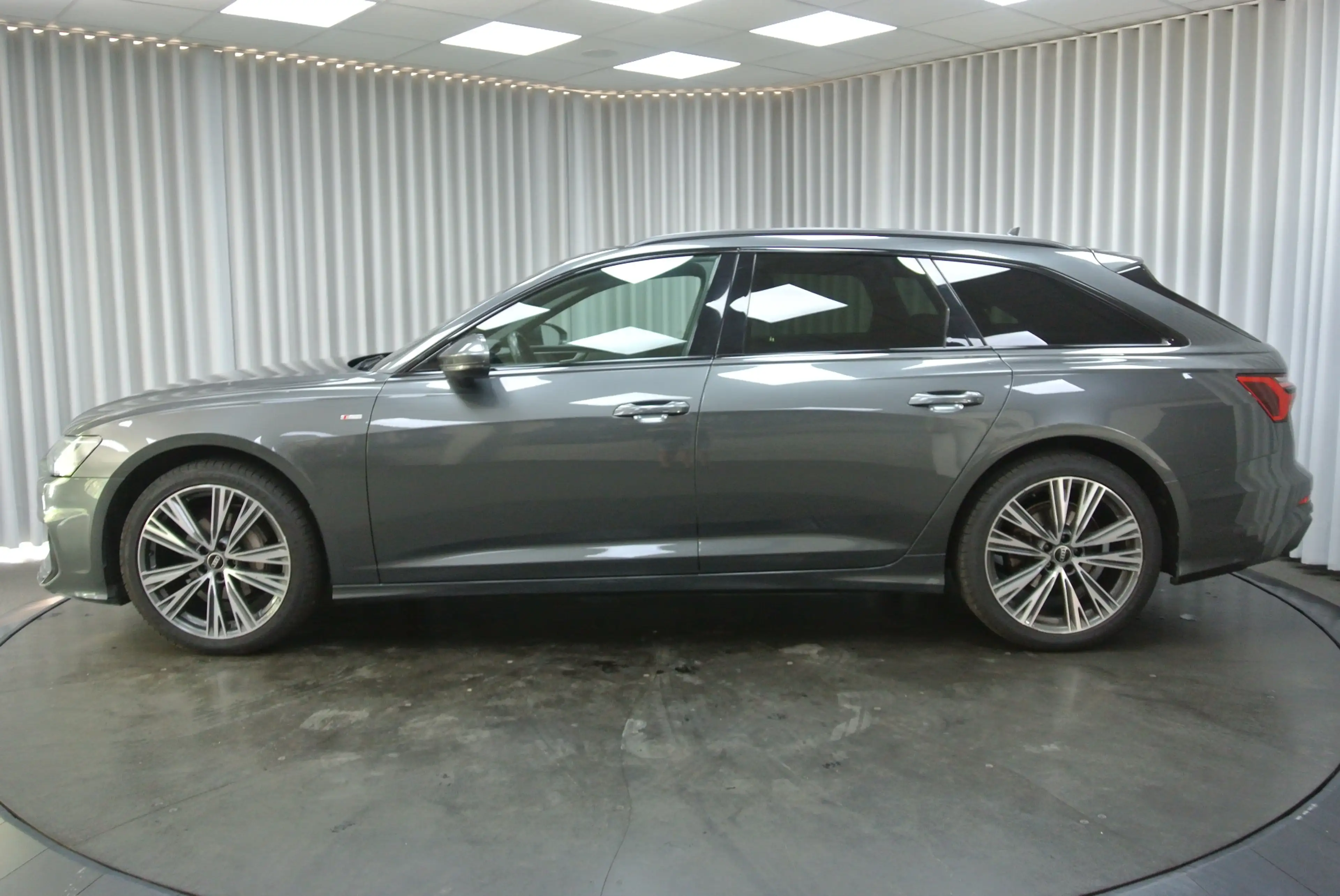 Audi A6 2.0 TFSI 40 S TRONIC BUSINESS ED SPORT — photo 4