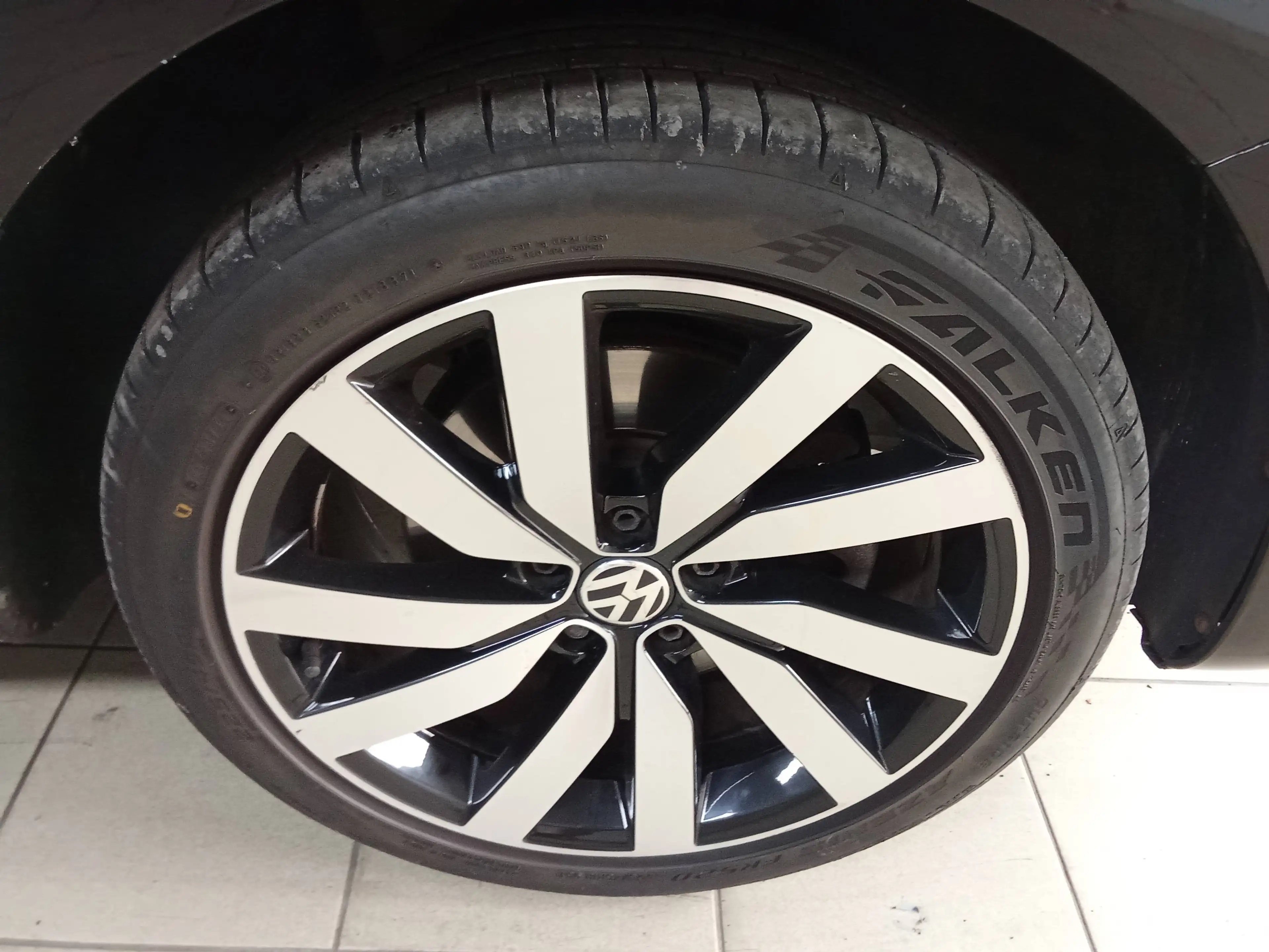 Volkswagen Sharan Trendline BMT — photo 12